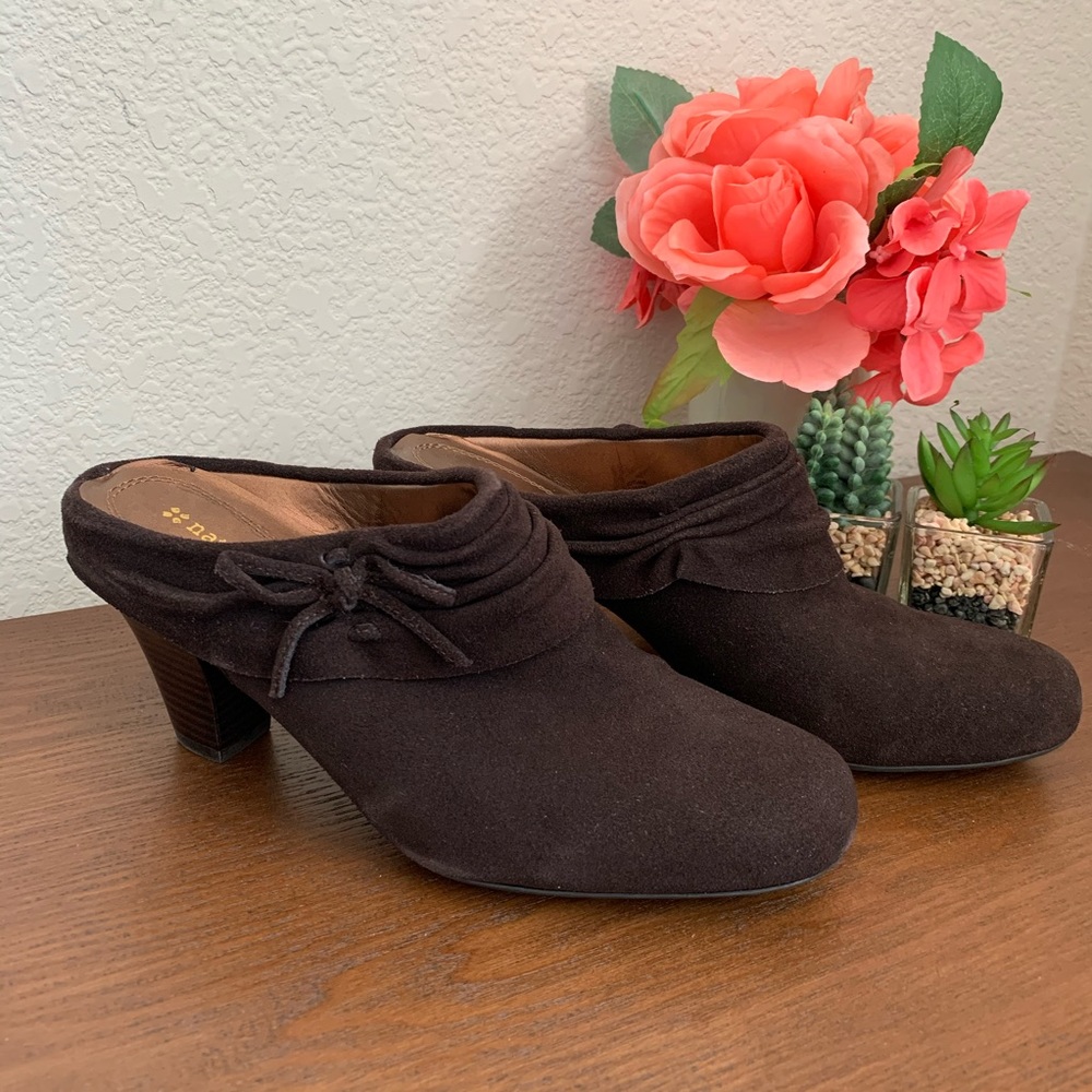 Naturalizer Brown Suede Mules NEW without box